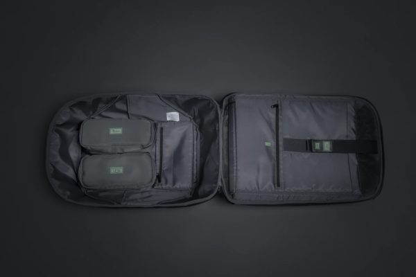 click-pack-pro-main-compartment